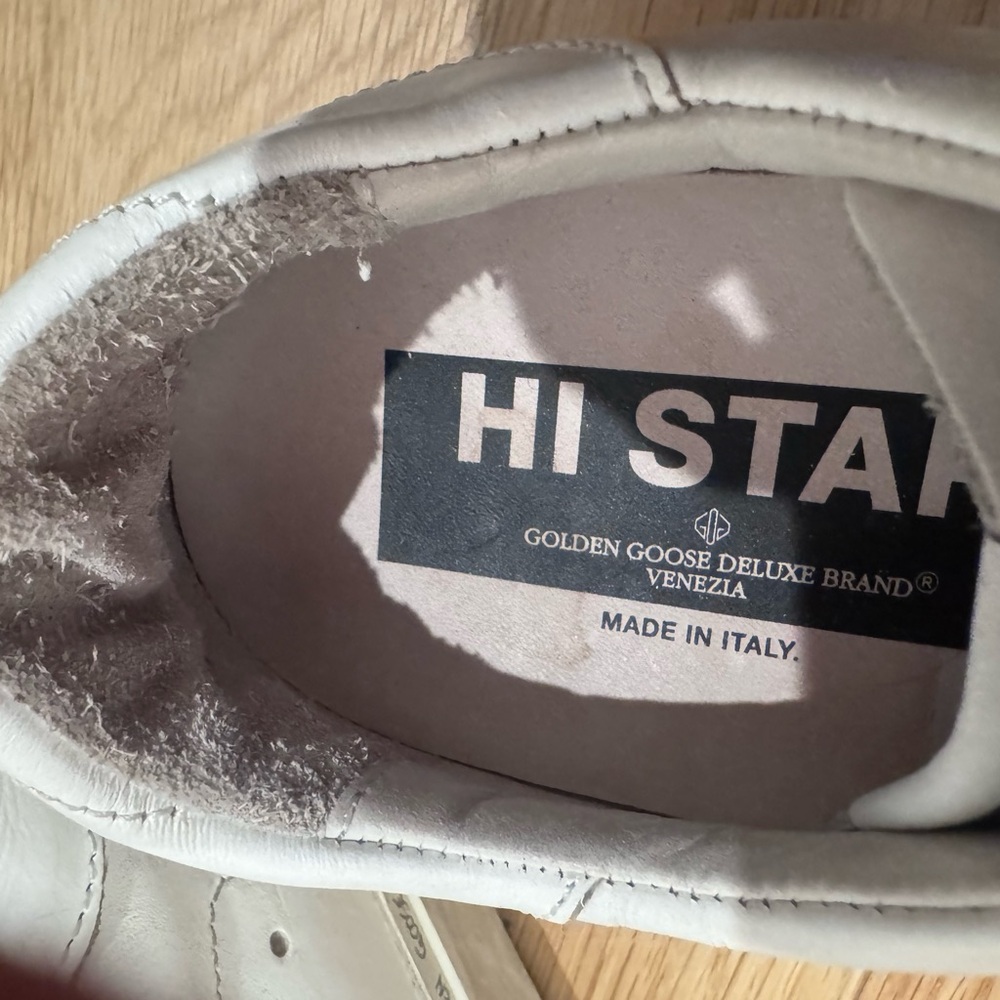 Golden Goose White and Gold Women’s Sneakers - Picture 4 of 11
